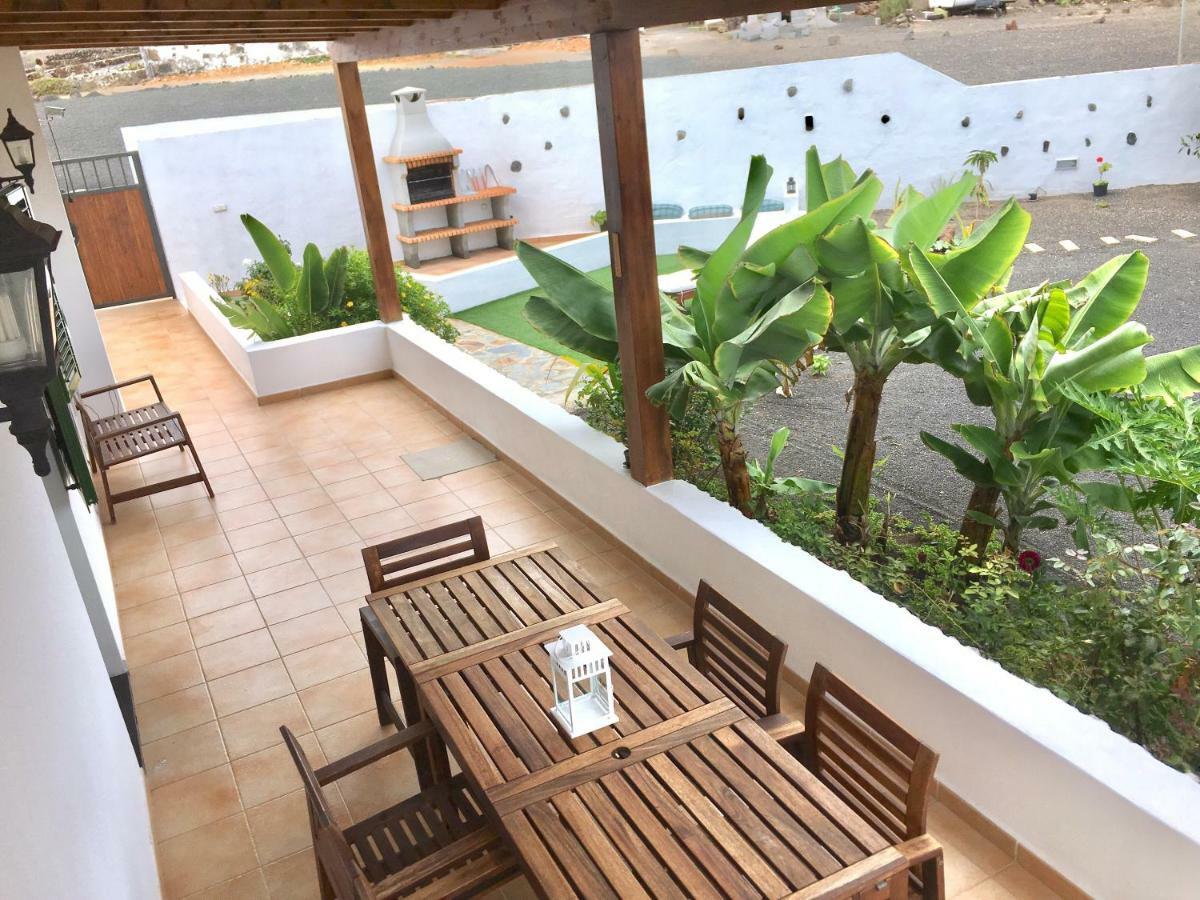 Finca La Costa Tinajo Exteriér fotografie