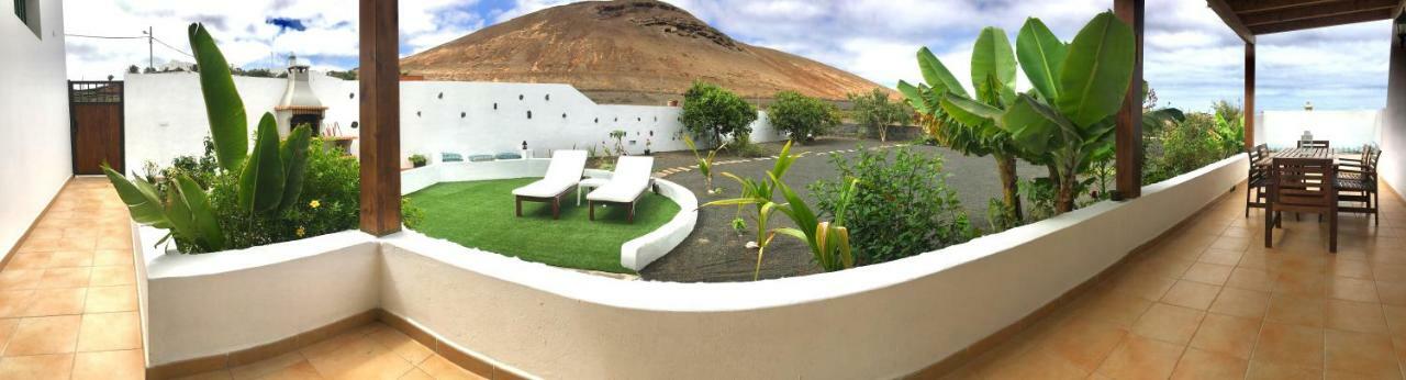 Finca La Costa Tinajo Exteriér fotografie